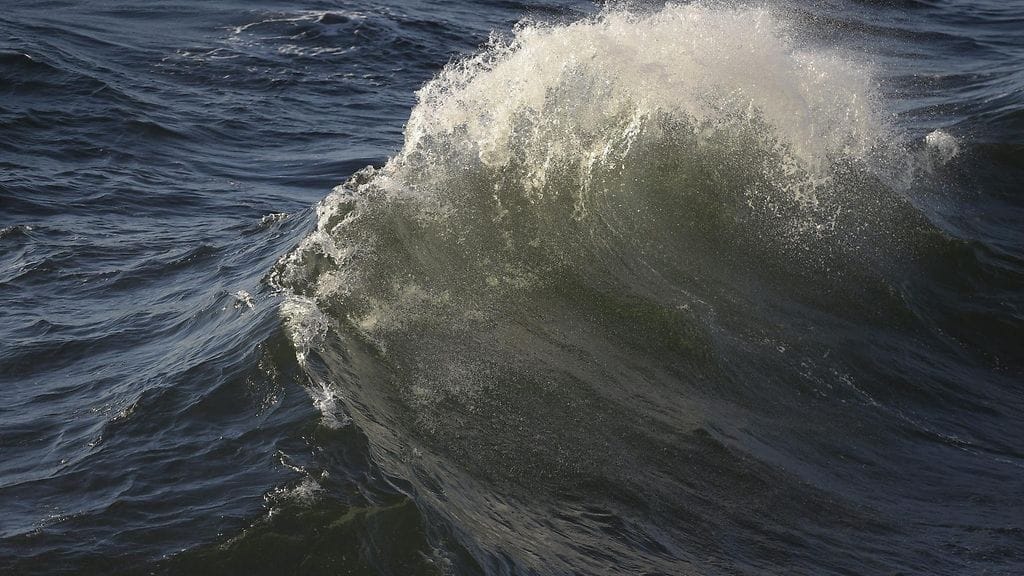 Myrskyn odotetaan voimistuvan hurrikaaniksi, kun se saavuttaa Yhdysvallat.