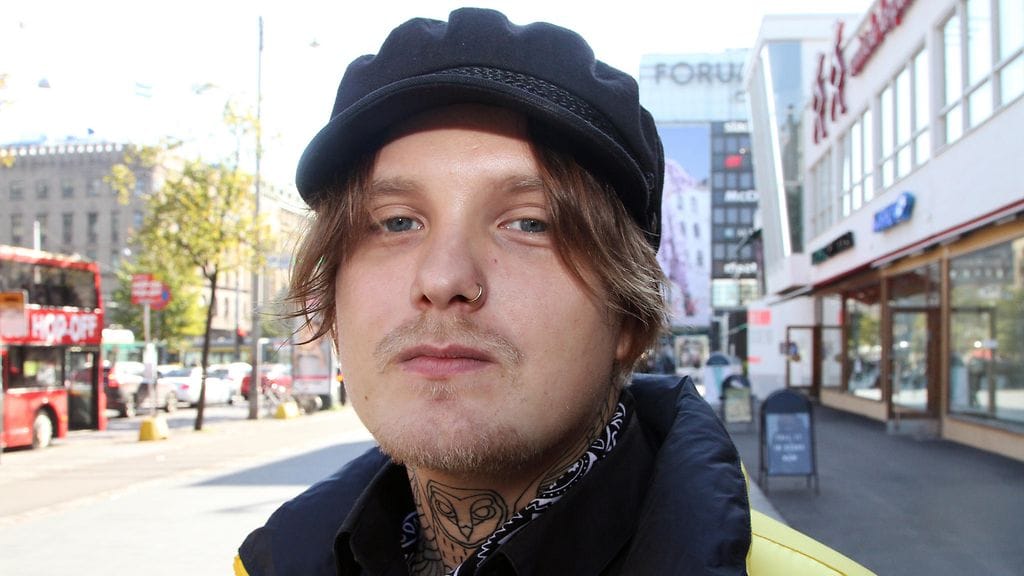 View eli Juuso Ruohonen kuvattuna Lasipalatsin edustalla 25. syyskuuta 2017.