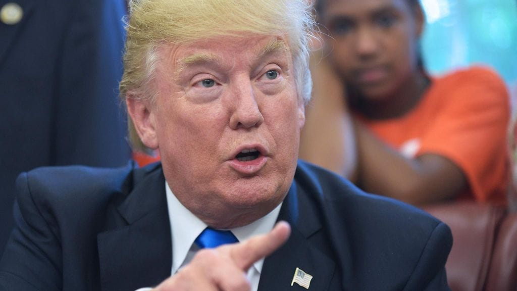 Donald Trump sivalsi Dallas Cowboysia.