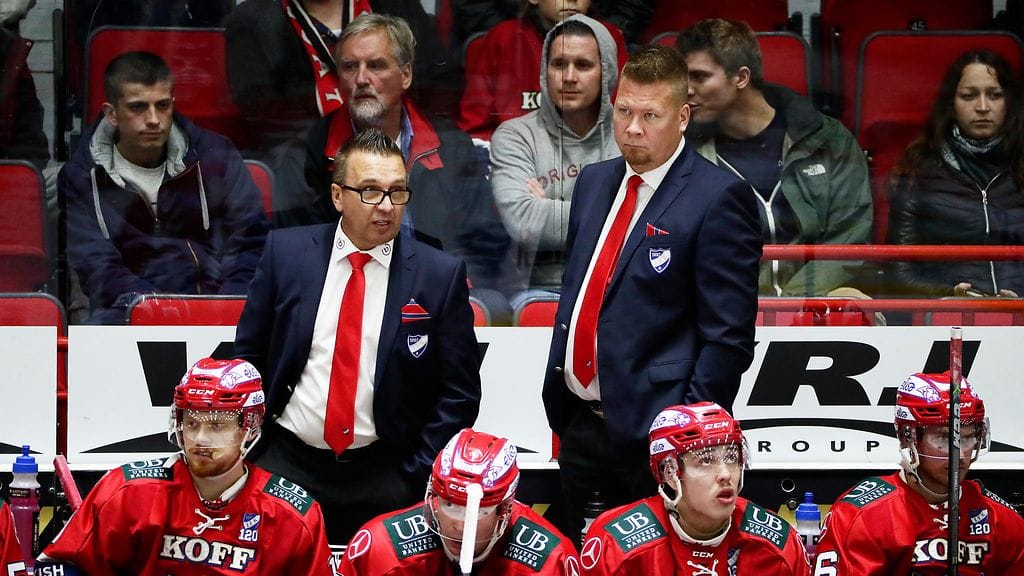 Jarno Pikkarainen (oik.) nousee Ari-Pekka Selinin (vas.) seuraajaksi.