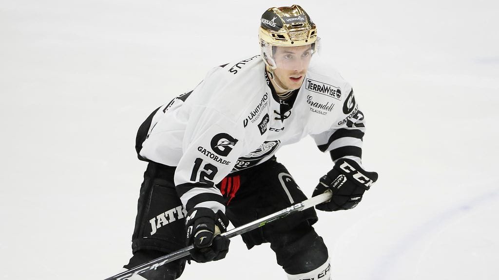 Dave Spina pelasi TPS:ssä kaksi edellistä kautta.