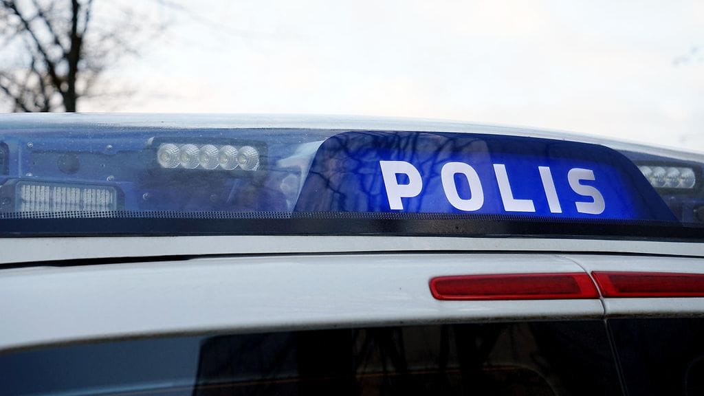 Tapauksesta on kirjattu rikosilmoitus törkeästä liikenneturvallisuuden vaarantamisesta.