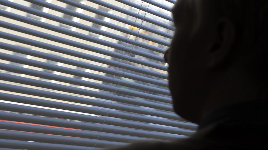 Moni opettajan ahdistelemaksi joutunut on ymmärtänyt vasta aikuisena, mistä opettajan "testeissä" oli kyse. Kuvituskuva