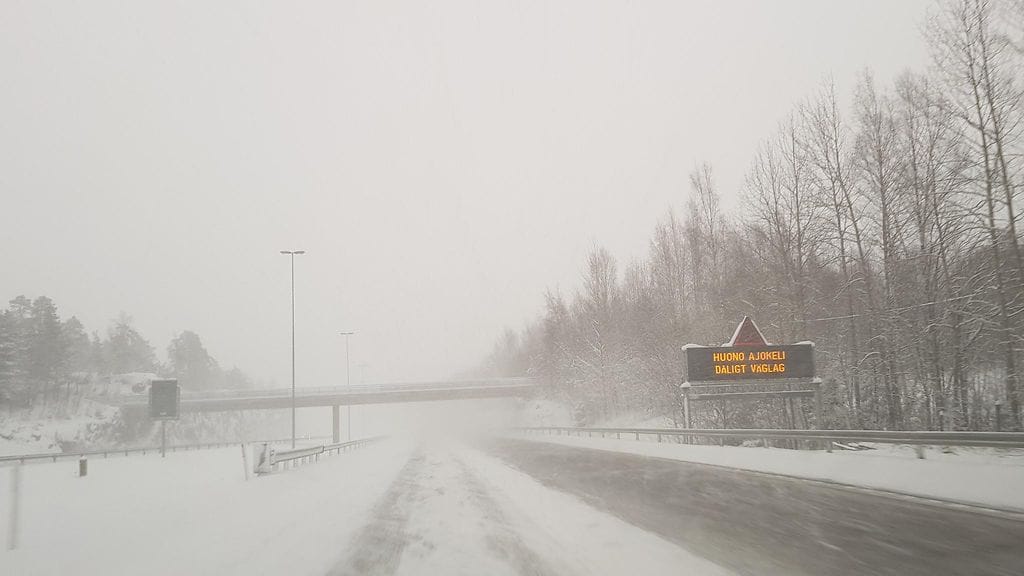 Kuvituskuvaa huonosta ajokelistä.