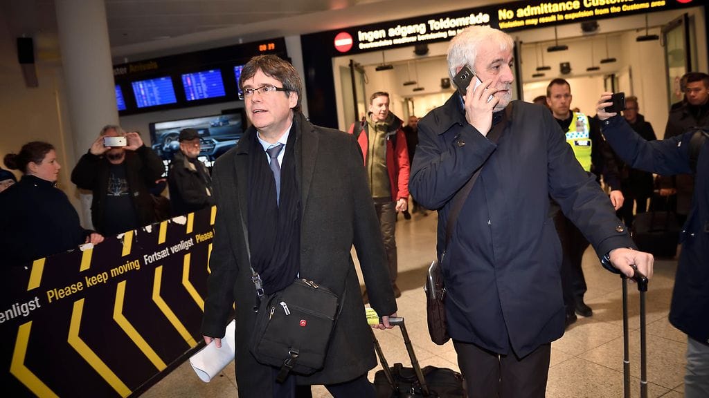 Carles Puigdemont saapui Kööpenhaminan lentokentälle tänään.