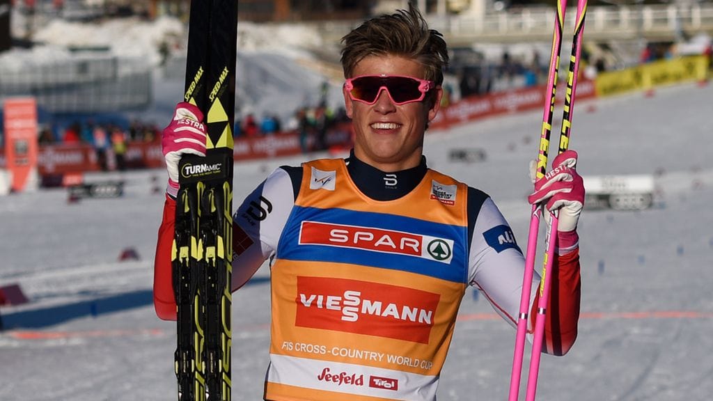 Johannes Hösflot Kläbo on yksi ennakkosuosikeista miesten yhdistelmähiihdossa.