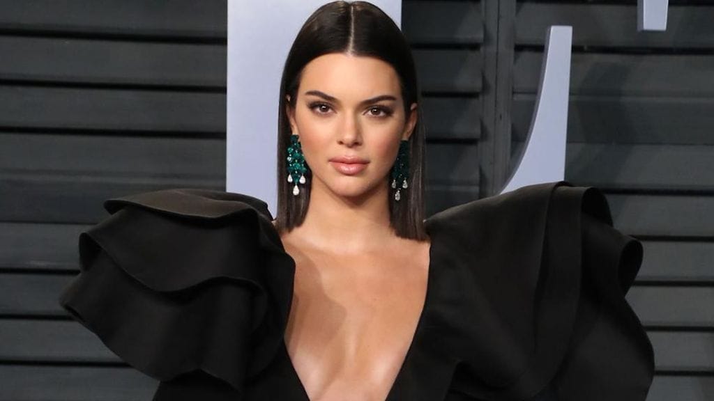 Kendall Jenner Vanity Fairin Oscar-tilaisuudessa