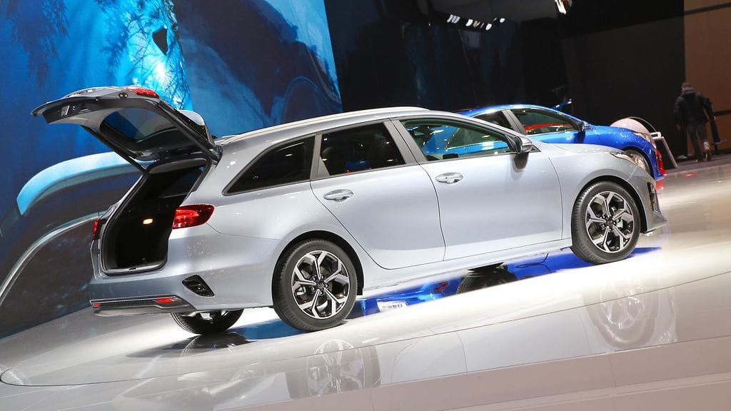 Uusi Ceed esiteltiin yleisölle Geneven autonäyttelyssä.