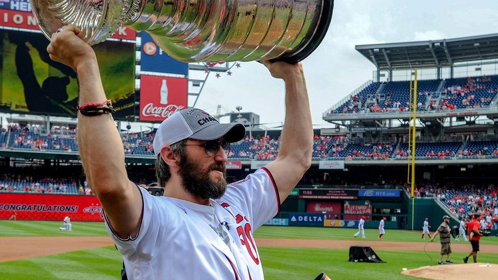 Aleksandr Ovetshkin on ottanut ilon irti Washington Capitalsin mestaruudesta.