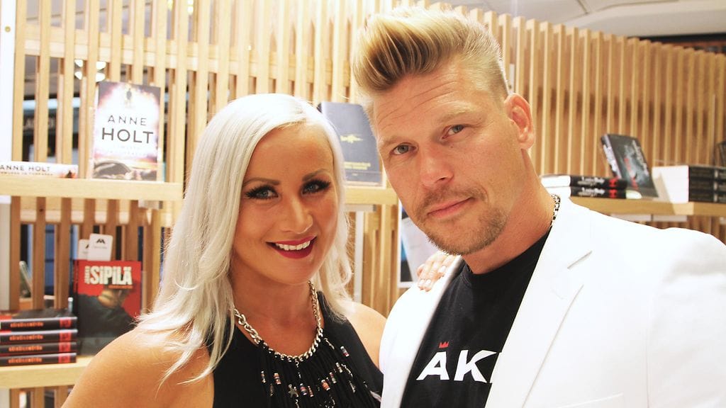 Rita Niemi-Manninen ja Aki Manninen odottavat ensimmäistä lastaan.