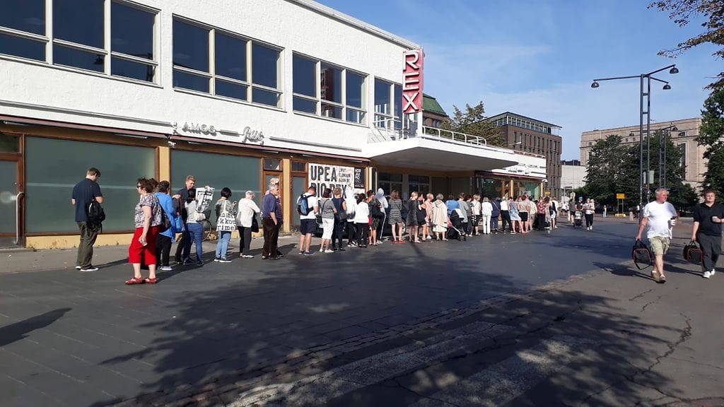 Muumimuki jono Kamppi Kluuvi