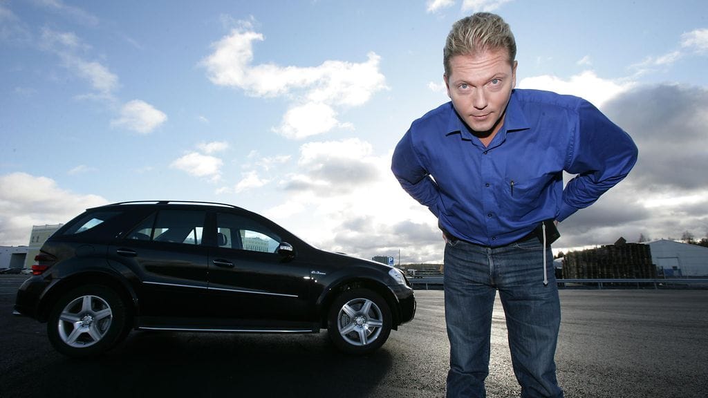 Vesa Keskinen ja Mercedeksen katumaasturi vuonna 2006.