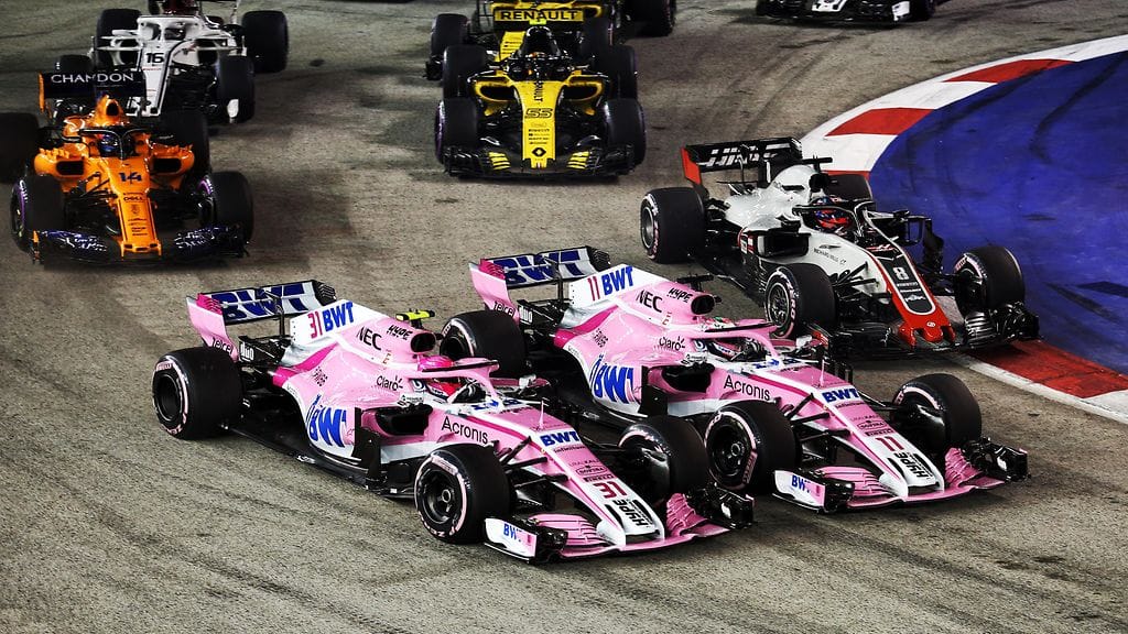 Singaporen GP:n lähdön yhteydessä Force Indian Sergio Perez ja Esteban Ocon osuivat yhteen.