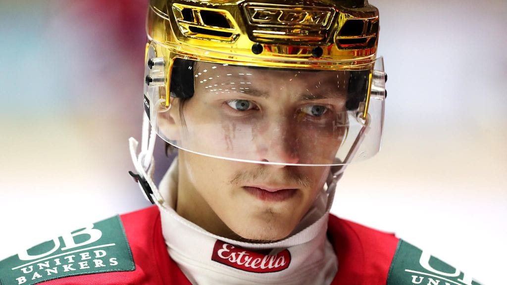 HIFK:lla kultakypärääkin kantanut Iikka Kangasniemi on ollut pitkään sivussa tositoimista.