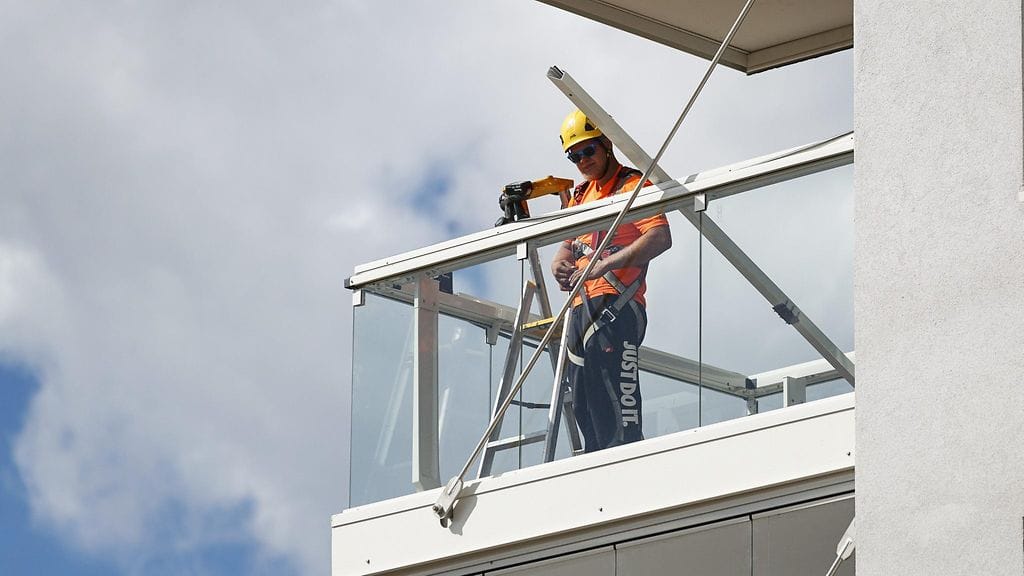 Kuvituskuvassa Kruununvuorenrannan rakennustyömaa Laajasalossa 7. elokuuta 2018.