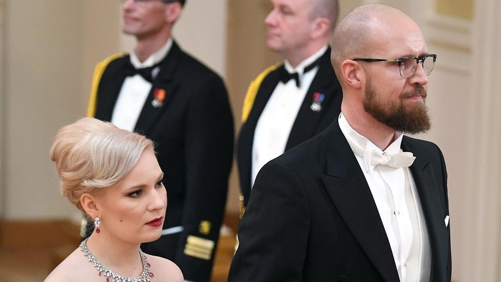 Vihreiden puheenjohtaja, kansanedustaja Touko Aalto edusti Linnan juhlissa rakkaansa Iris Flinkkilän kanssa.