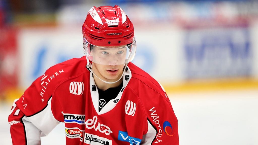 Niklas Nevalainen jatkaa Vaasan Sportissa.