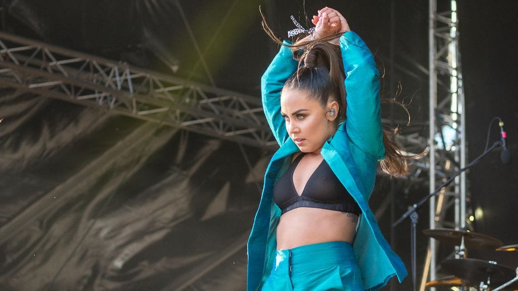 Anna Abreu lavalla Seinäjoen Provinssissa kesällä 2018.