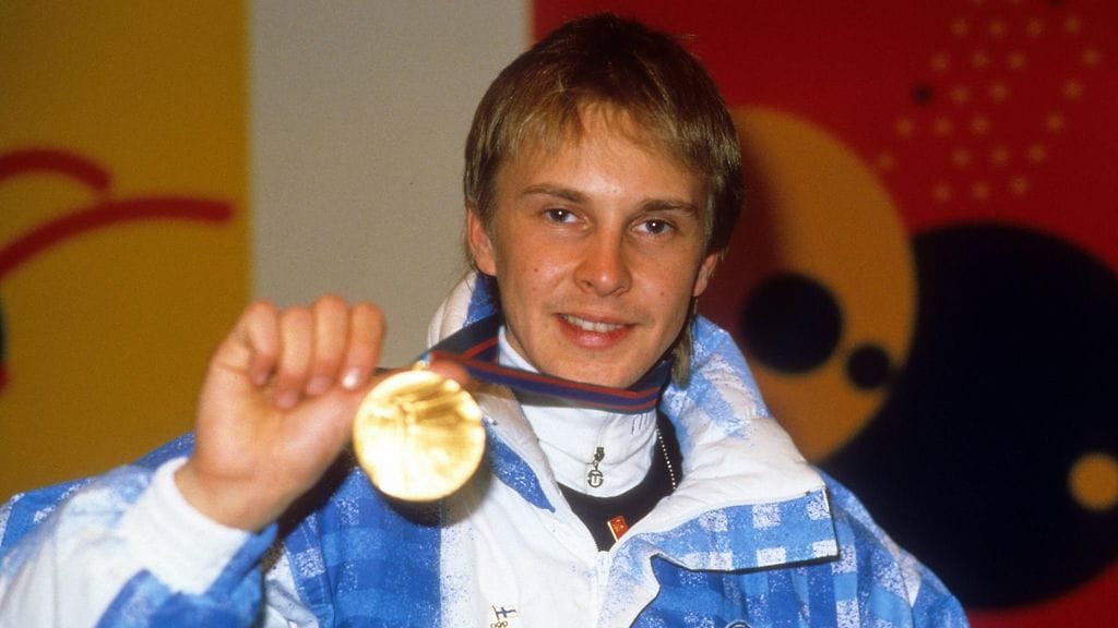 Matti Nykänen putsasi pöydän Calgaryn olympialaisissa 1988 kolmella kultamitalilla.