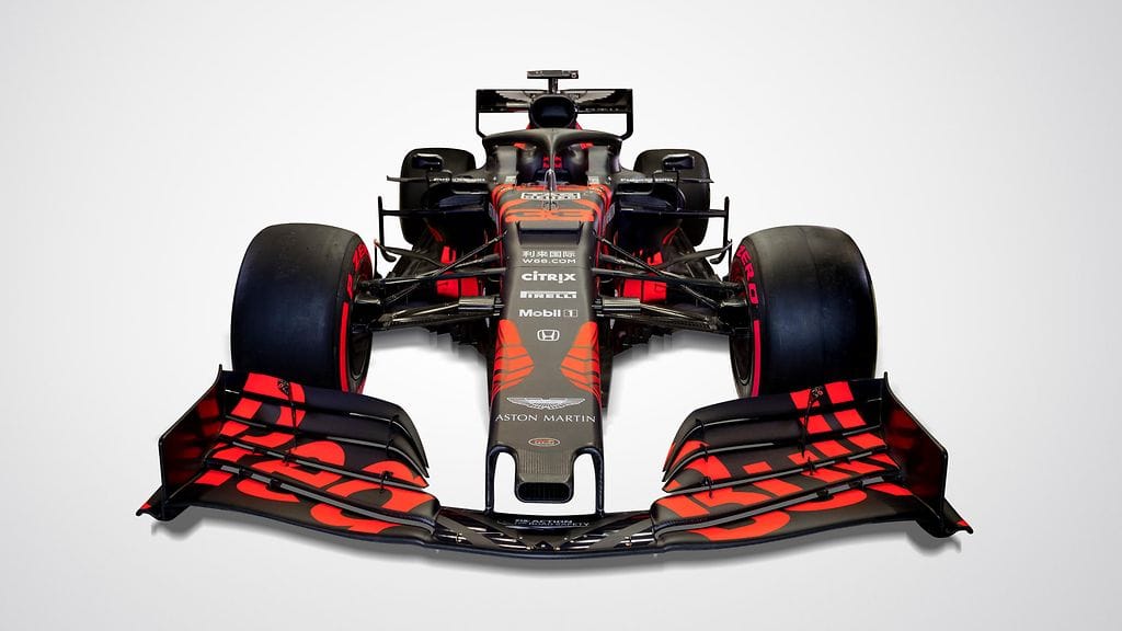 Kuvaa Red Bullin uudesta autosta.