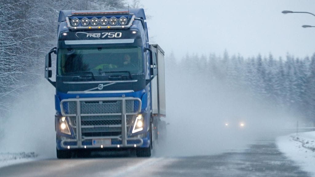 Paketin viimeisistä yksityiskohdista jatkui kova vääntö parlamentissa äänestyksen loppumetreille asti.