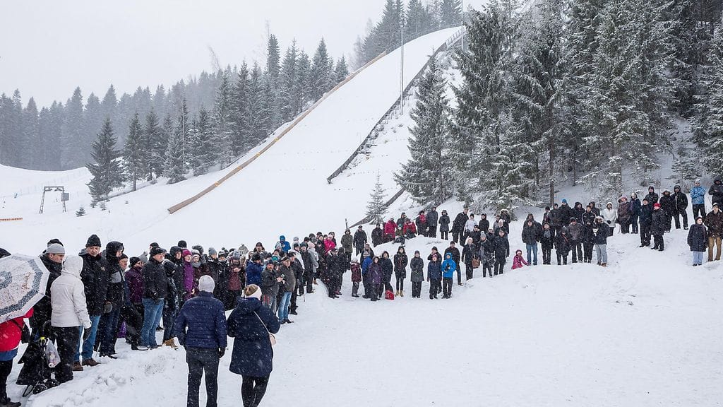 nykänen hautajaiset (6)