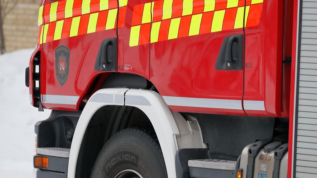 Pelastuslaitoksen mukaan maastoon pääsi maitoauton kaaduttua vuotamaan noin 10 kuutiota maitohuuhdetta. Kuvituskuva.