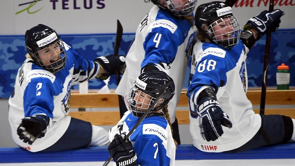 Naisleijonat eteni jääkiekon MM-finaaliin!