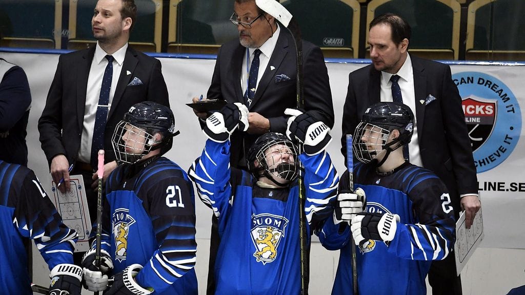 Mika Marttilan valmennusjohdolla riittää puitavaa ennen USA-ottelua.