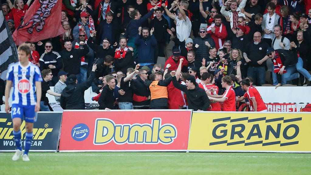 Stadin derbystä jaettiin sakkoja.