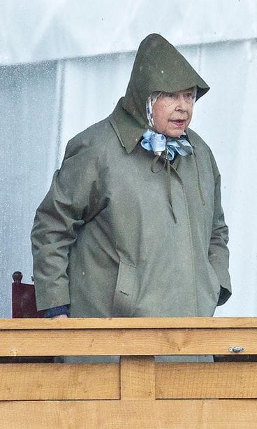 kuningatar Elisabet sadetakki (3)