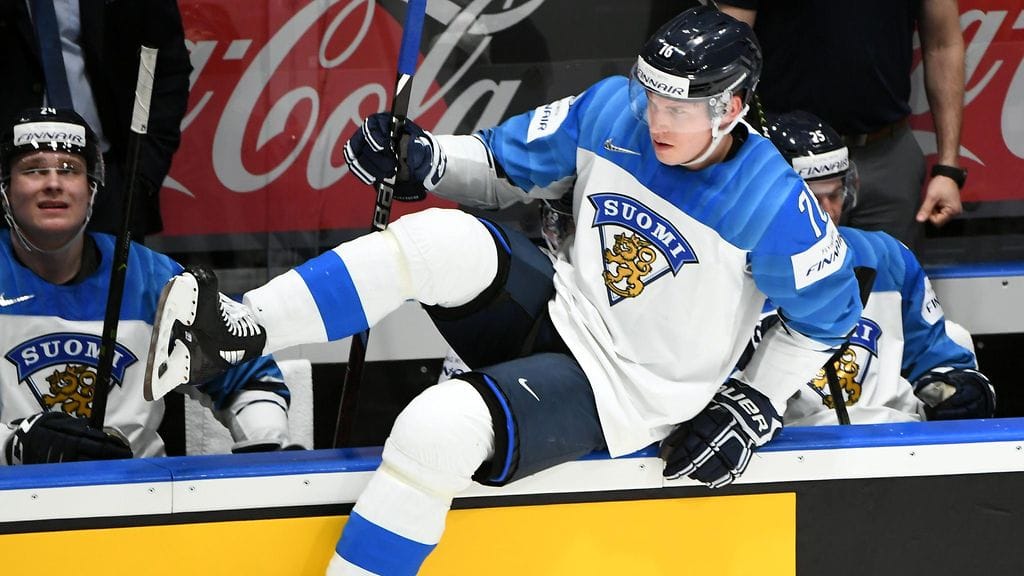 Leijonat jatkaa samoin ketjukoostumuksin.