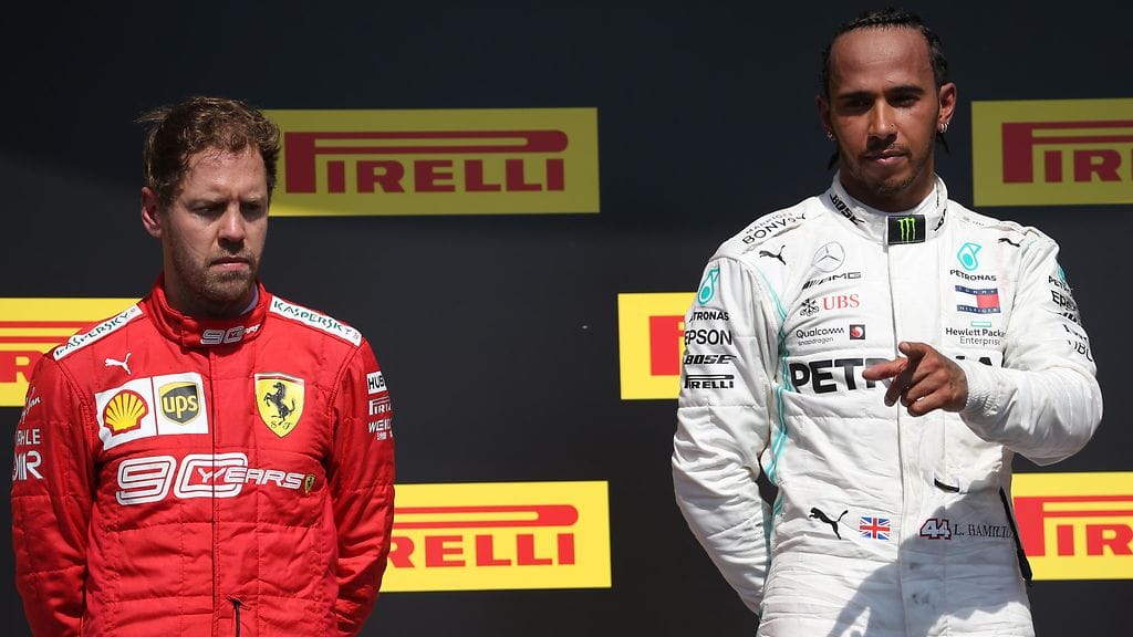 Lewis Hamilton nousi Kanadan GP:n voittajaksi Sebastian Vettelin viiden sekunnin aikarangaistuksen myötä.