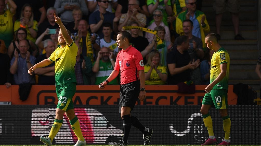 Teemu Pukki juhli Norwichin kolmatta maalia.