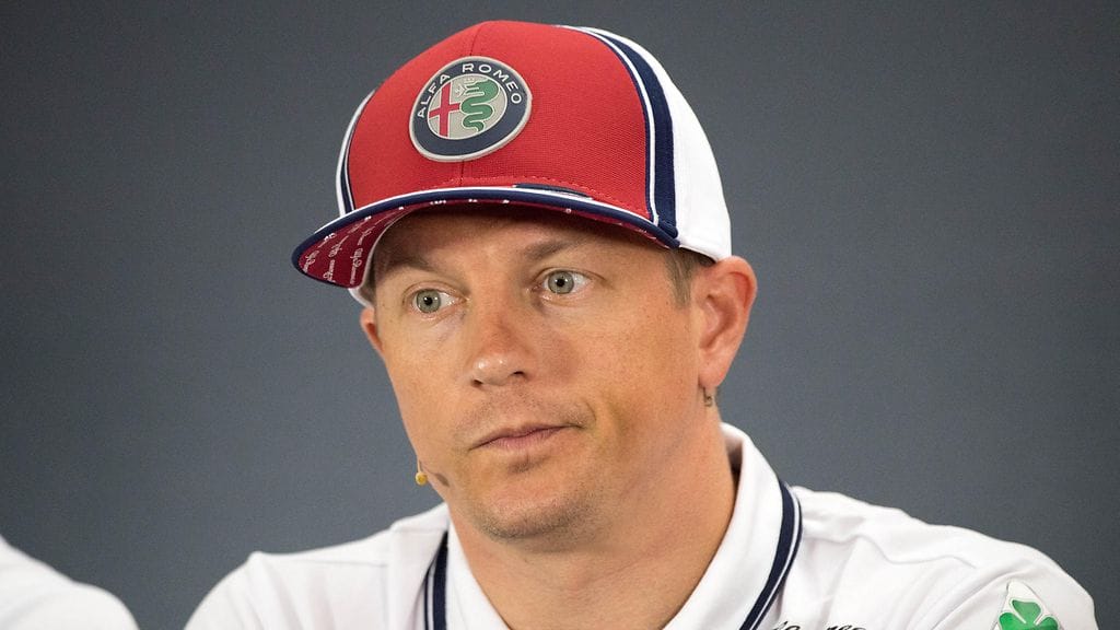 Kimi Räikkönen saa osakseen monenlaisia kysymyksiä F1-sirkuksessa.