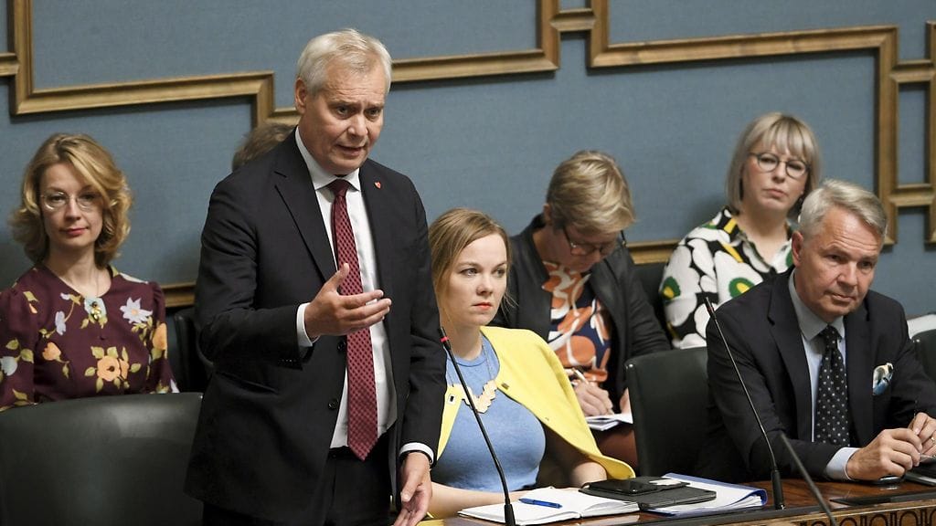 Antti Rinteen (sd.) hallitusta on arvosteltu riittämättömistä ilmastotoimista.