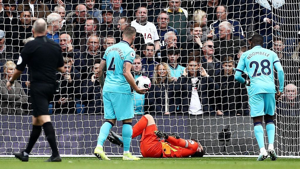 Hugo Lloris loukkaantui ikävästi Valioliigan ottelussa.