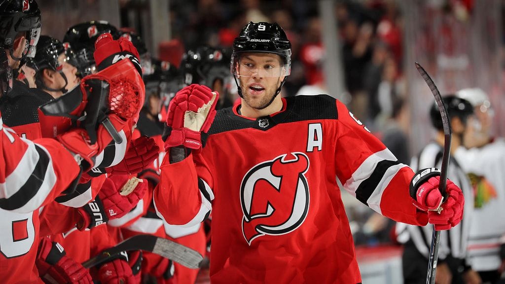Taylor Hall siirtyy Arizona Coyotesin pelaajaksi.