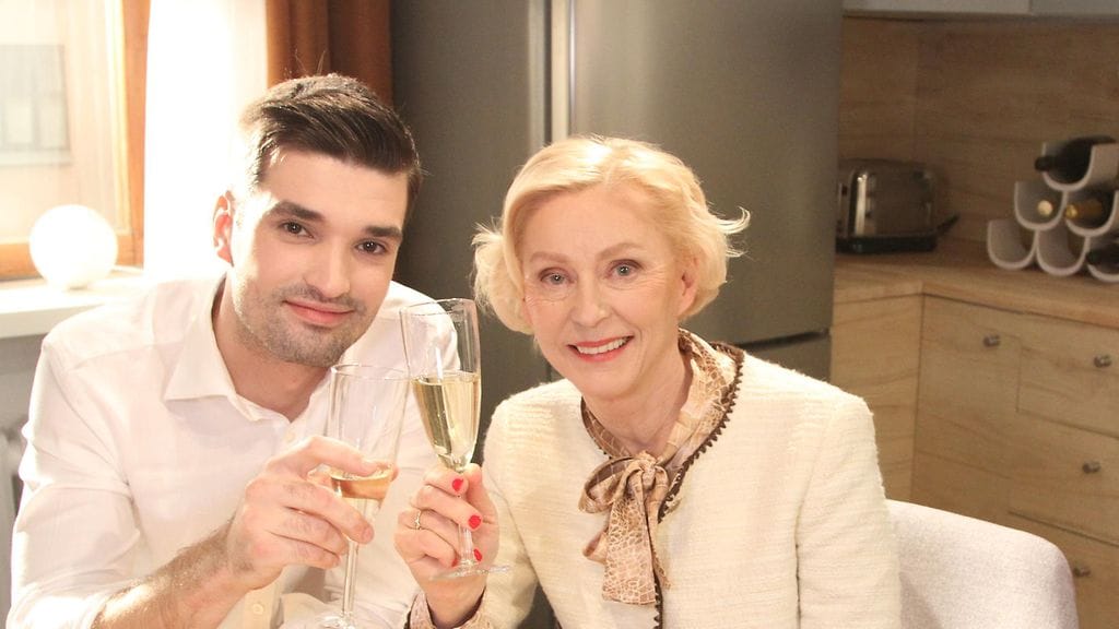 Pupu (Tuomas Happo) ja Dahlia (Inkeri Mertanen)