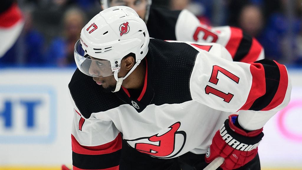 Wayne Simmonds vaihtaa jälleen maisemaa.