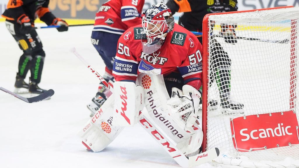 Frans Tuohimaa on päästänyt kuluvalla kaudella 51 ottelussa keskimäärin 2,26 osumaa.