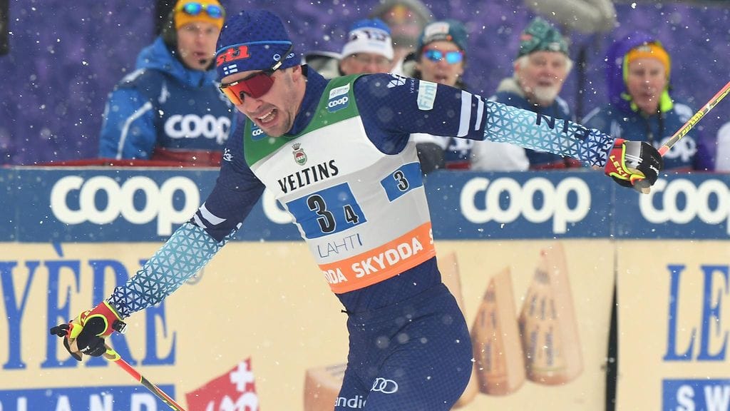 Ristomatti Hakola toi Suomen miesten viestissä kuudentena maaliin.