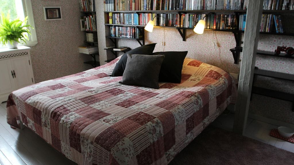 SKK6_Eps1_Akaa_Makuuhuone1_Kuvaaja_Emmi_Heijari