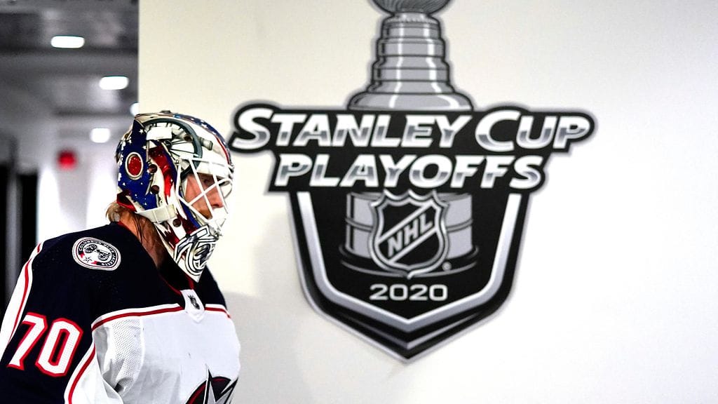 Joonas Korpisalo torjui muurina Columbuksen maalilla NHL-pudotuspelien avausottelussa.