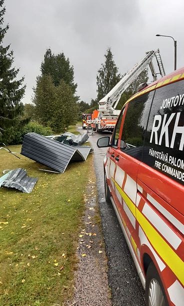 Trombi säikytti Hattulassa.