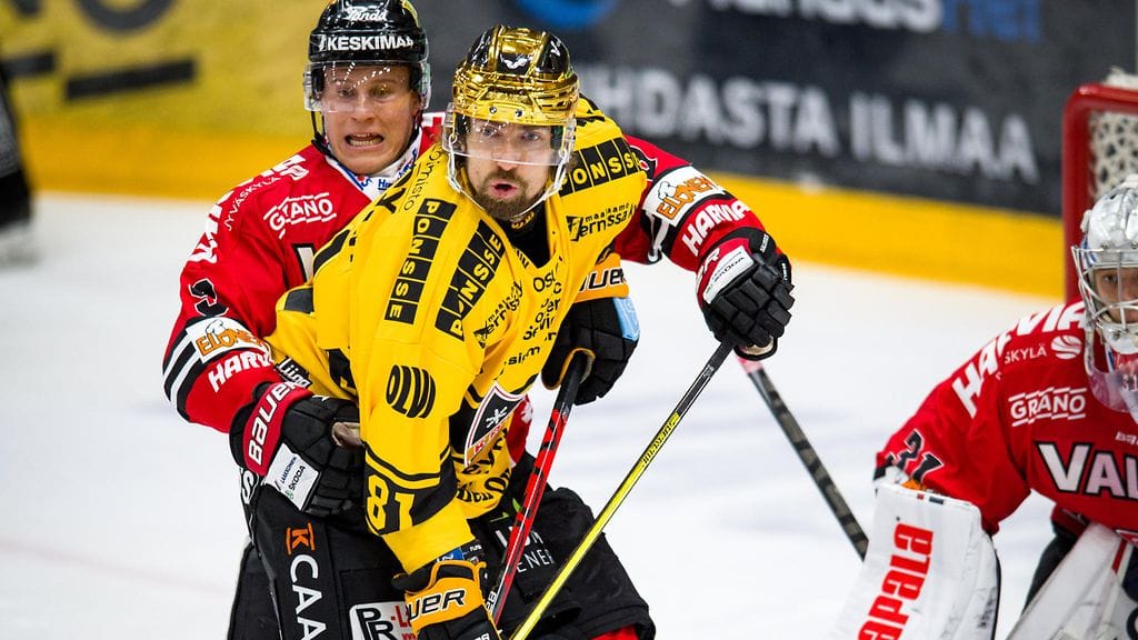 Punapaitainen JYP ilmoitti ensimmäisenä seurana aloittavansa yt-neuvottelut syksyn yleisökadon takia.