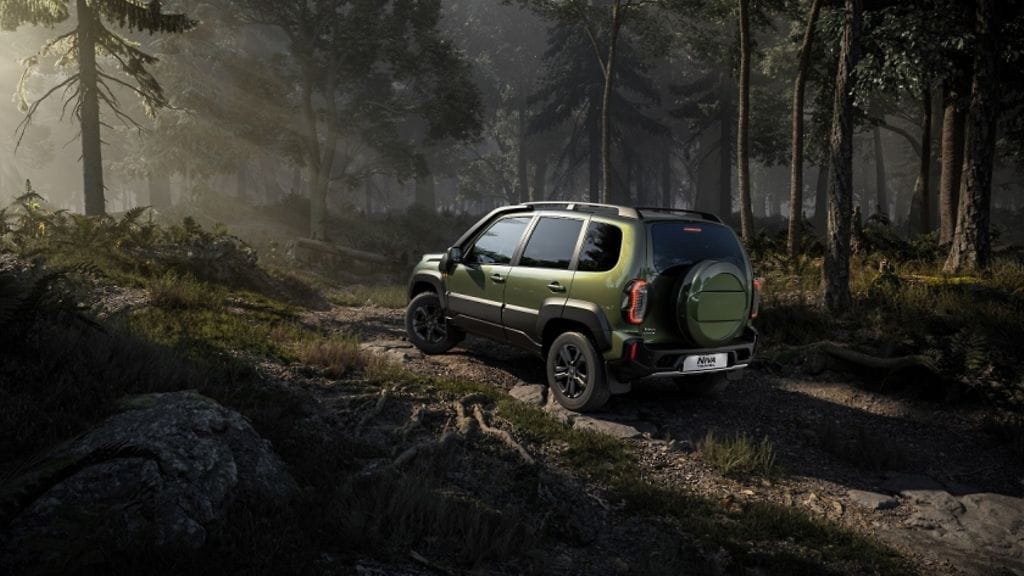 avtovaz lada niva travel (2)