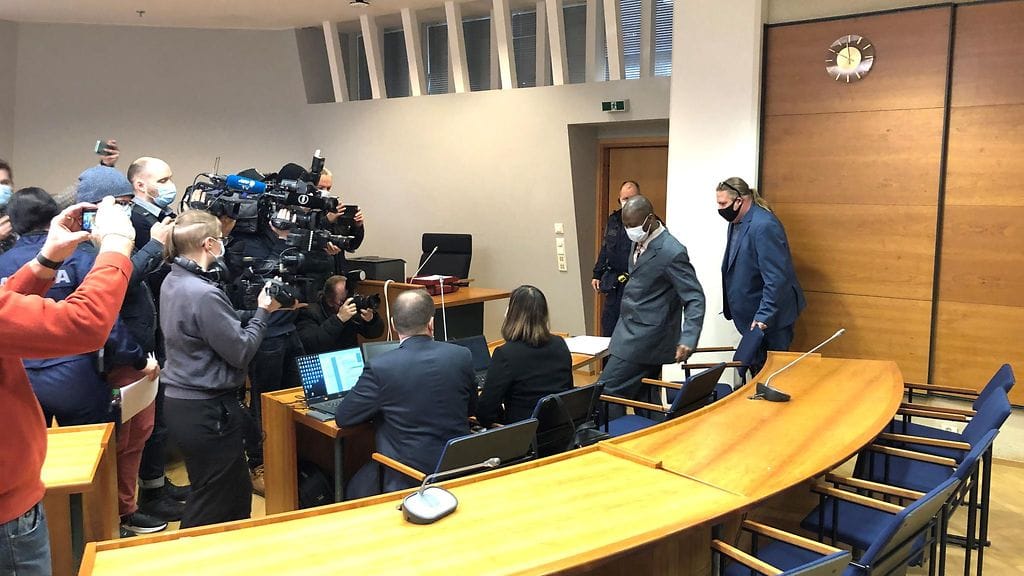 Pirkanmaan käräjäoikeus hylkäsi huhtikuun lopulla kaikki sierraleonelaismiehen syytteet väitetyistä rikoksista Liberian sisällissodassa vuosina 1999–2003.