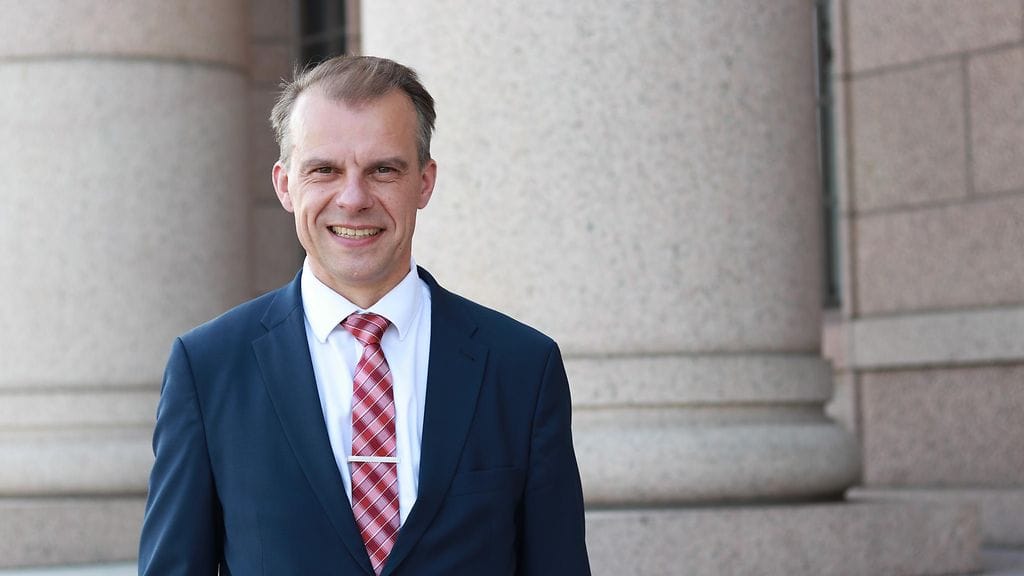 Pylväs ilmoitti aikaisemmin toukokuussa, ettei aio asettua myöskään ehdolle tulevissa eduskuntavaaleissa.