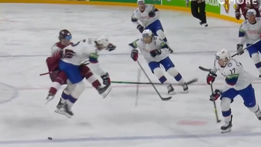 Erlend Lesund tarjosi kovuutta Rodrigo Abolsille.